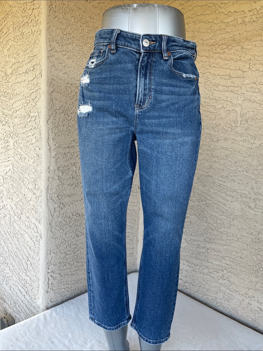 American Eagle Outfitters Distressed Mid-High Rise Cropped Blue Jeans